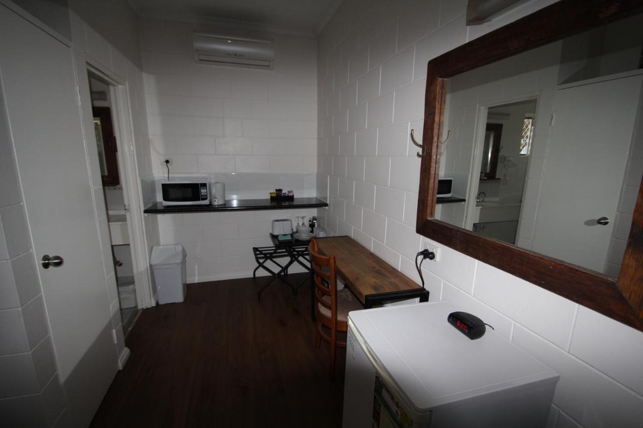 Colonial Rose Motel Townsville Ngoại thất bức ảnh