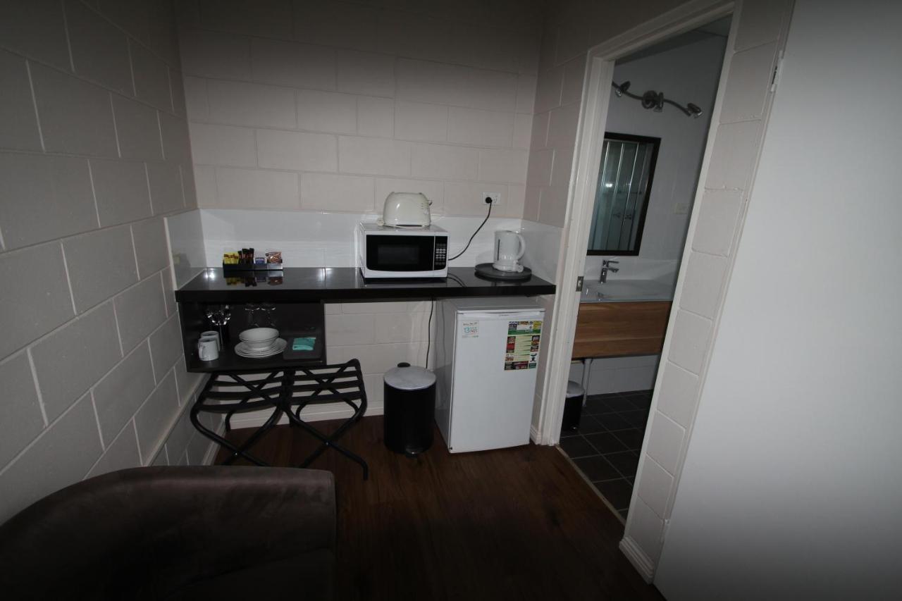 Colonial Rose Motel Townsville Ngoại thất bức ảnh