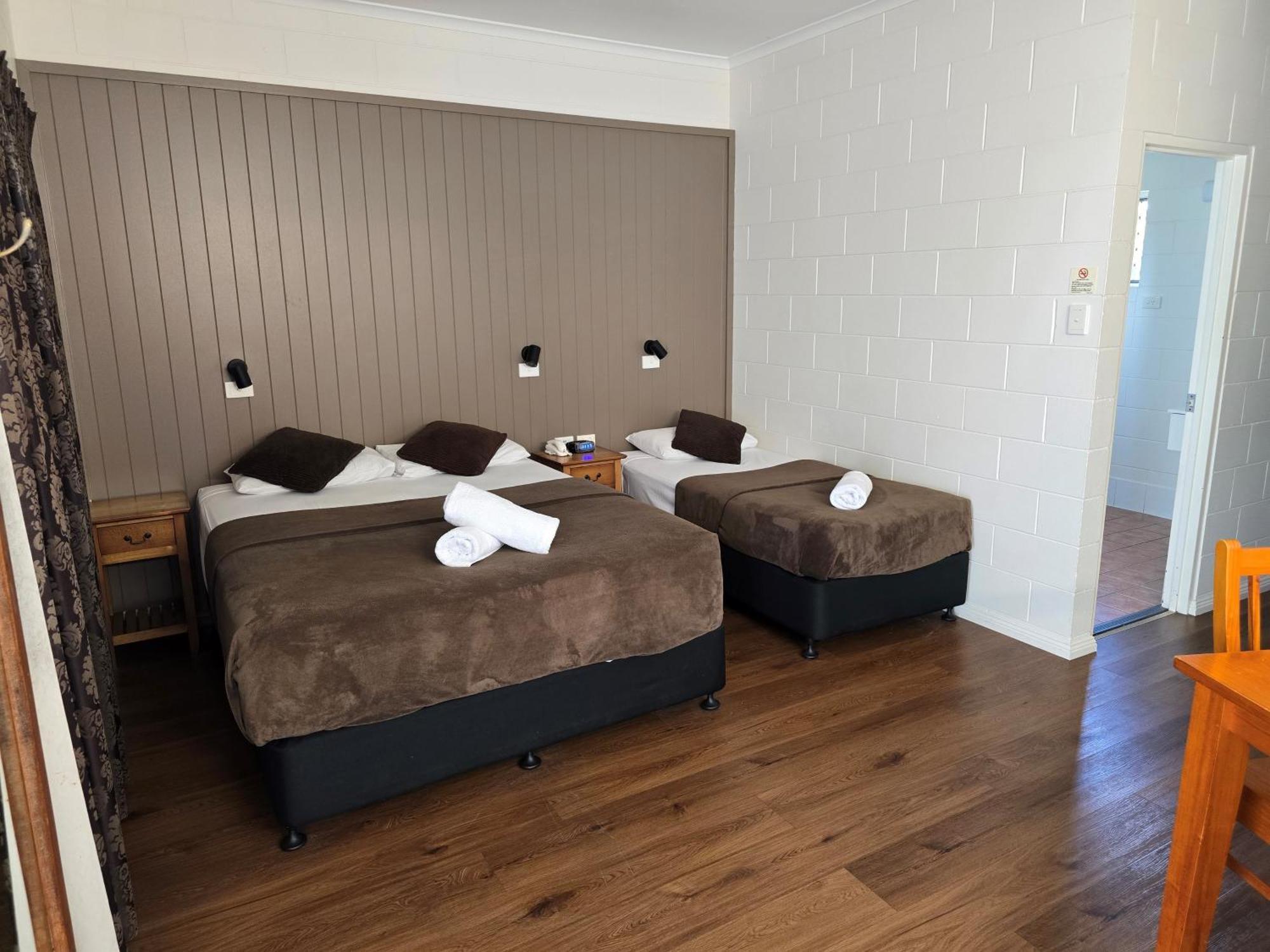 Colonial Rose Motel Townsville Ngoại thất bức ảnh